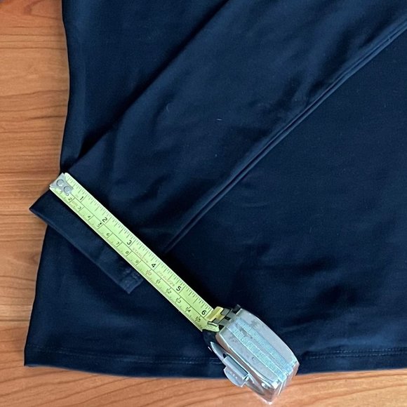 Women's Basic Long Sleeve Slim-Fit Square Neck Tee Shirt Top (NWOT) - Picture 14 of 15